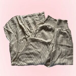 women’s stripped flowy pants; size S